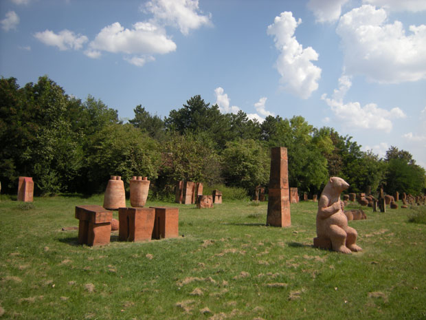 ПЛАНЕТА У ГЛИНИ: Симпозијума Terra у Кикинди